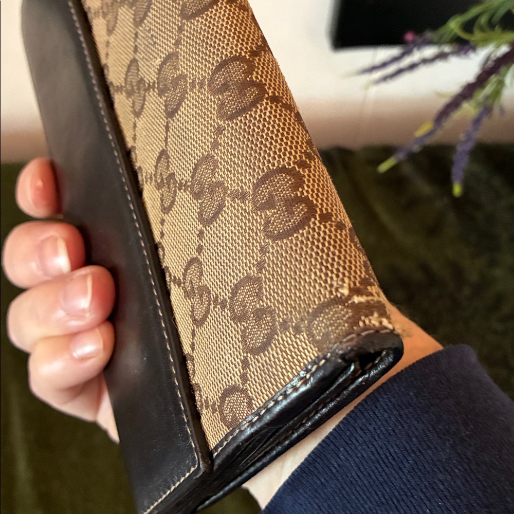 Vintage Gucci Heart Wallet - Picture 15 of 15